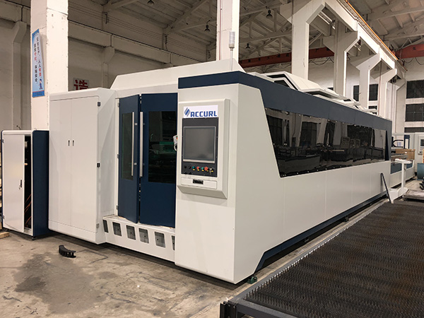 3000mmx1500mm CNC Fiber Metal Laser Cutting Machine for rustfritt stål, jern, karbon Materiale