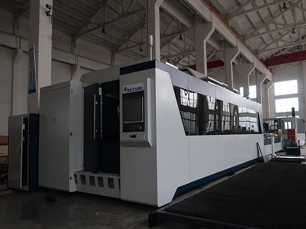 IPG laser kilde plate plate rustfritt stål metallrør cnc laser skjære maskin pris